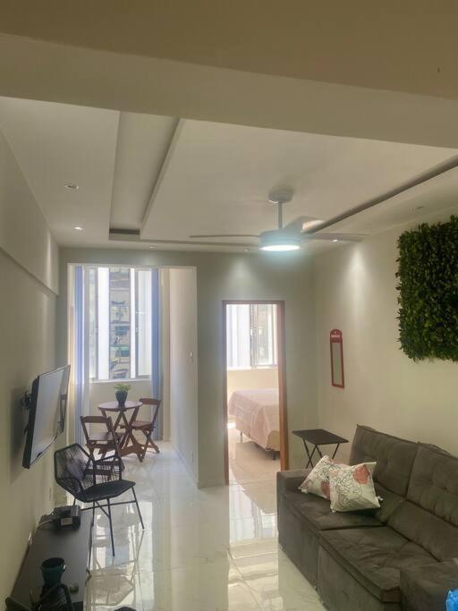 Apartamento Espetacular No Coracao De Copacabana. Apartamento